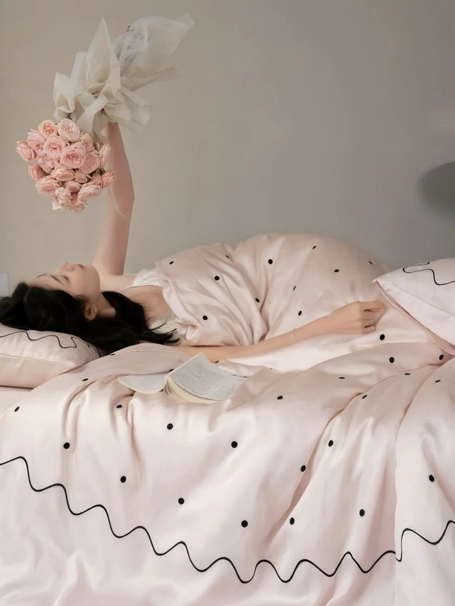 Elegant Retro Polka Dot Silky Tencel Lyocell Queen Size Duvet Cover Set